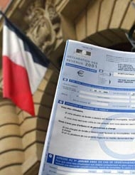 La feuille d'impôt devant l'Élysée...