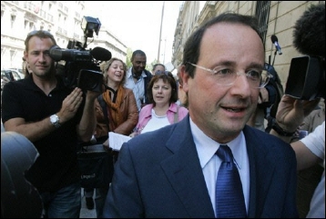 Franois Hollande rue de Solfrino