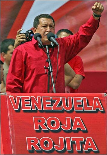 chavez levant le poing